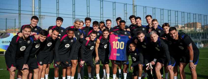 Camiseta de 100 partidos para Alejandro Balde