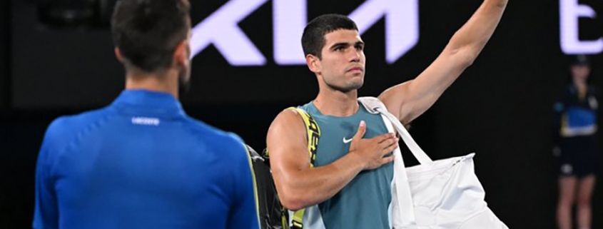 Alcaraz se ve frenado por Djokovic en cuartos de final de Melbourne